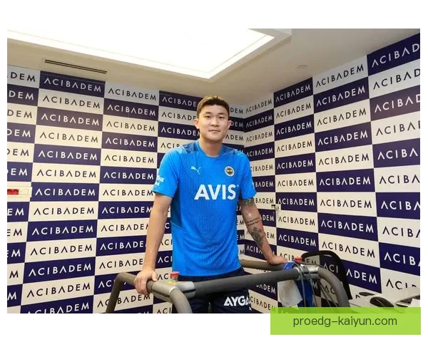 金玟哉在2023年世界后卫排名中表现稳健，备受关注。